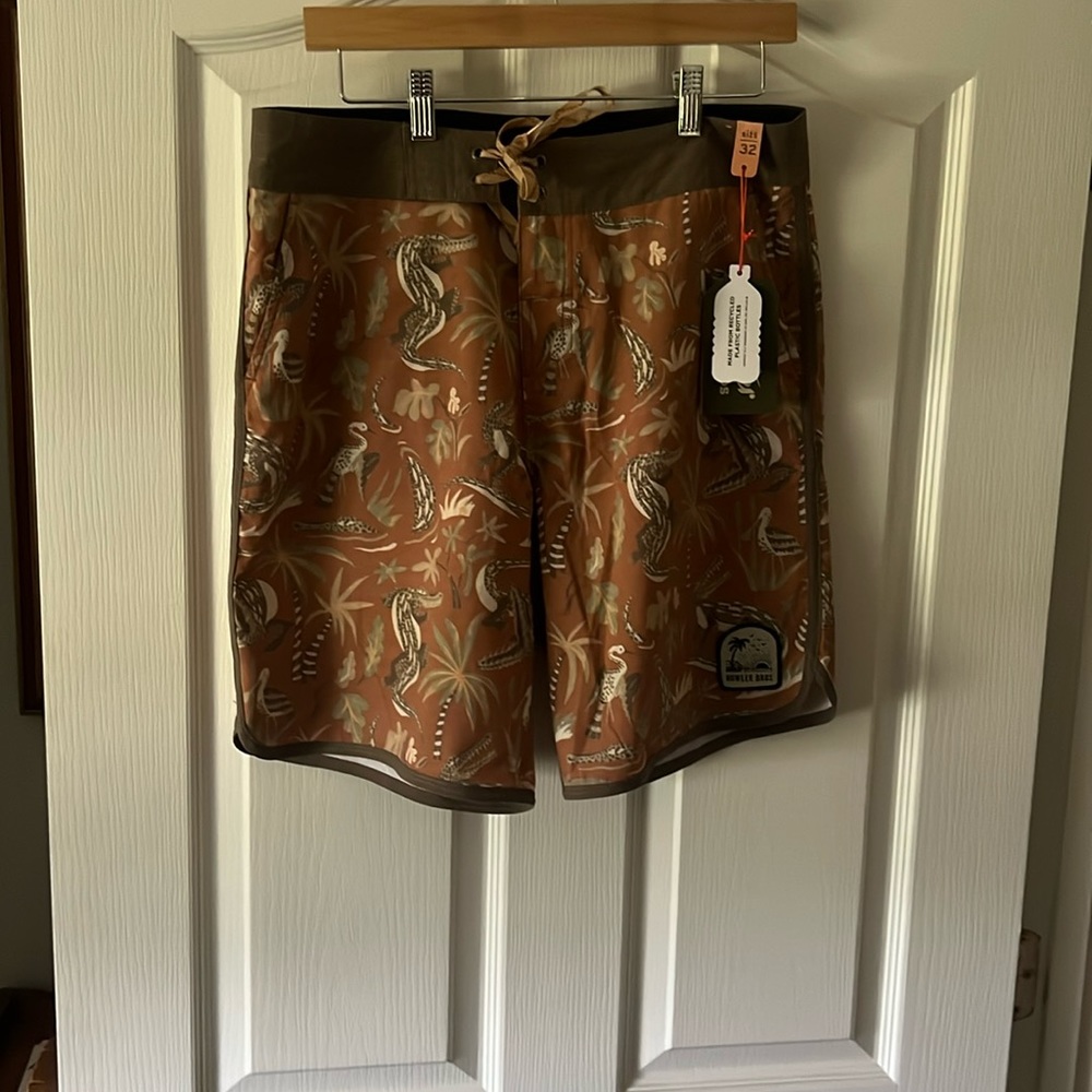 Brand New. Never Worn Howler Brothers Stretch Bruja Boardshortd Lazy Gator . - Picture 2 of 8